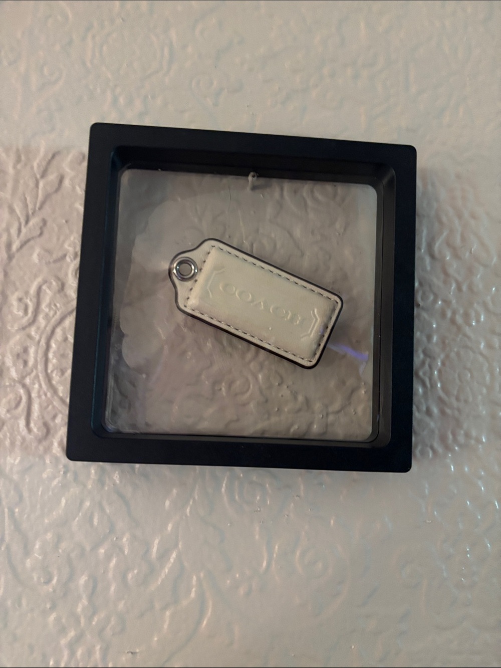 COACH White Leather vintage Key hangTag Keychain framed